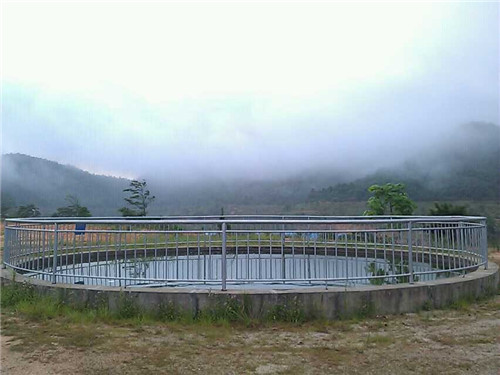 茶場基地